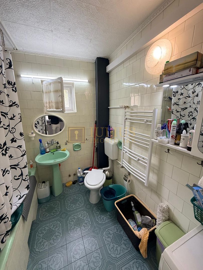 2 camere| curte comuna cu 3 apartamente| centrala proprie| zona aradului| - Poză 16