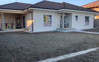 Casa Parter Sanmihaiul Roman,4 Camere,2 Bai,Terasa Acoperita,Toate Utilitatile - Poză 2