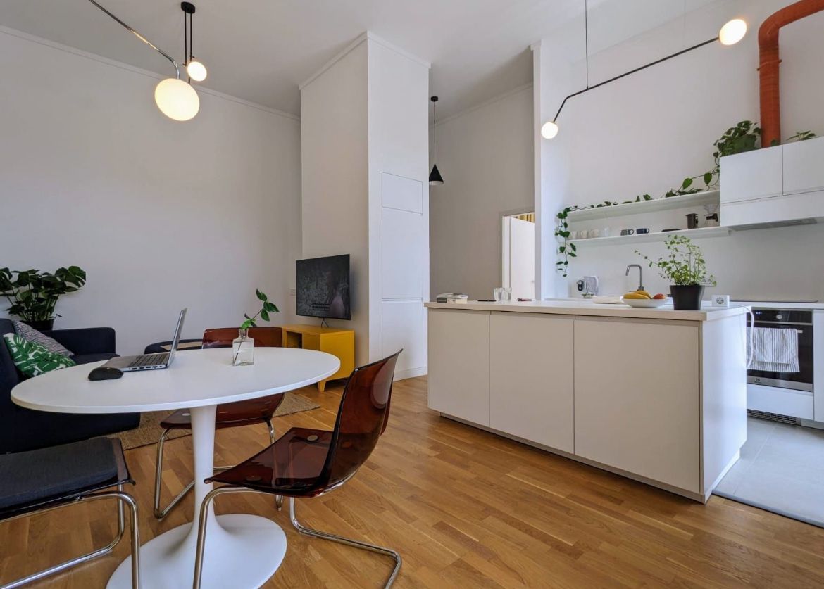 AP. 2 CAMERE BUCURESTII NOI - CURTE 52 MP, CENTRALA PROPRIE, PARCARE - Poză 4