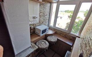 Apartament cu 1 cameră, renovat complet - Poză 3