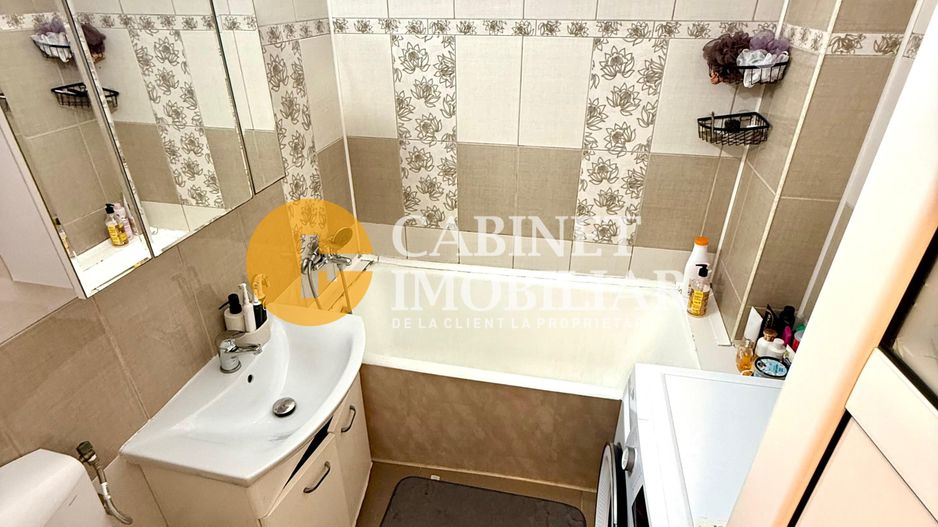 3 Camere Decomandat - Etaj 1 - Zona Podu Ros - Primaverii - Poză 8