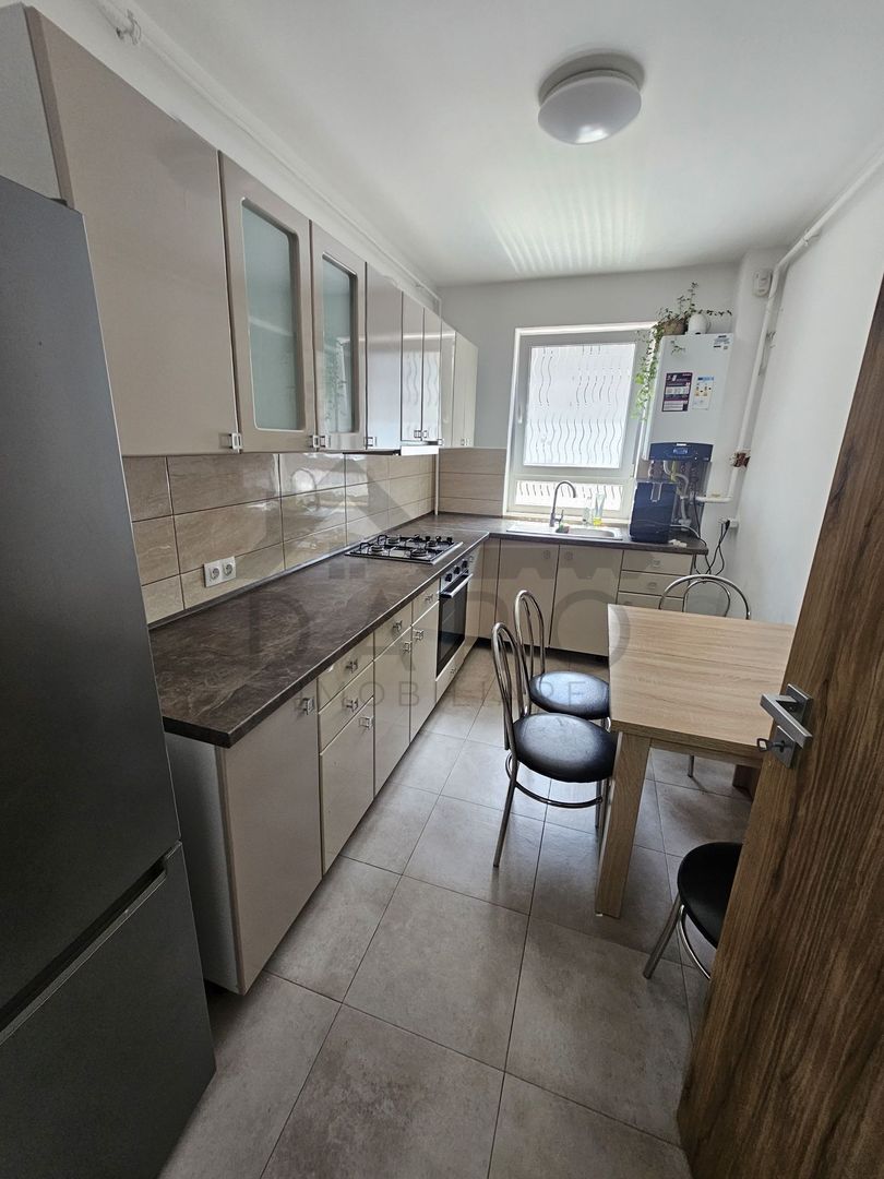 Proprietar Inchiriez apartament doua camere Maurer - Poză 6