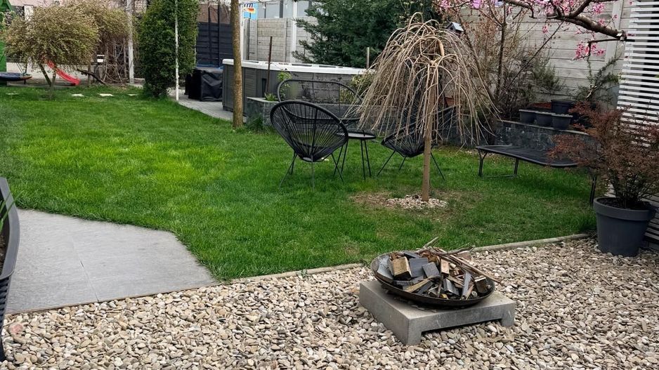 Casă modernă de vânzare în Tunari – Jacuzzi | Foisor | Panouri solare - Poză 2