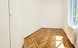 Casă consolidată la preț de apartament - Poză 16