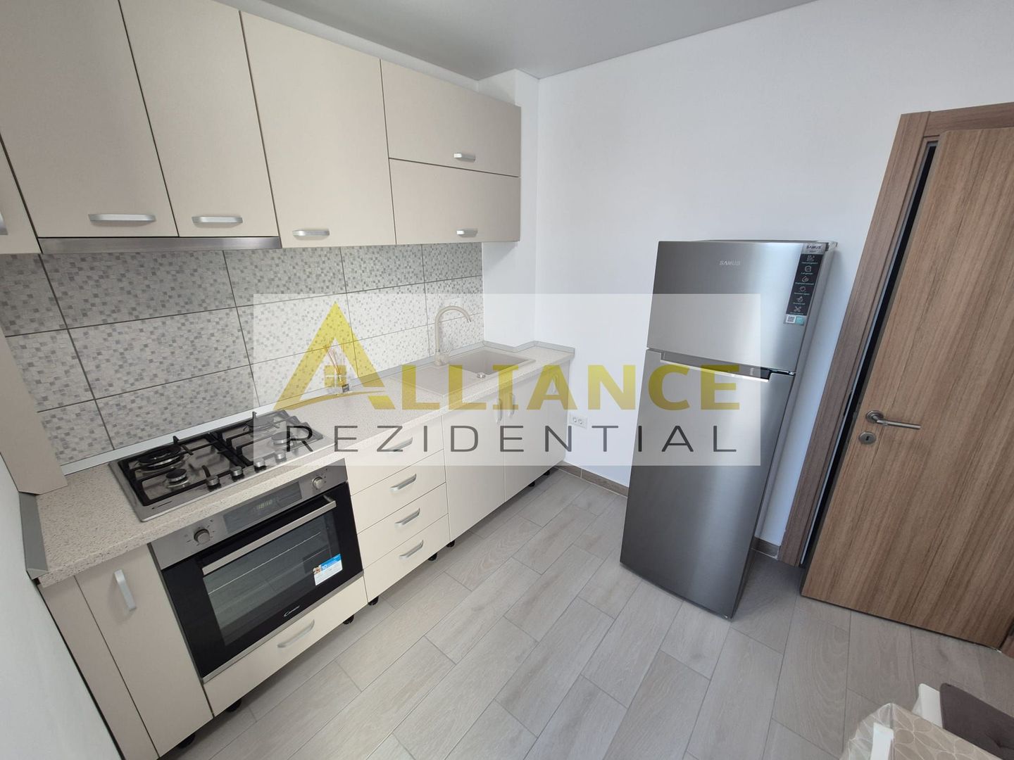 Sector 4 | De vanzare | Garsoniera moderna + Parcare | 32 mp - Poză 5