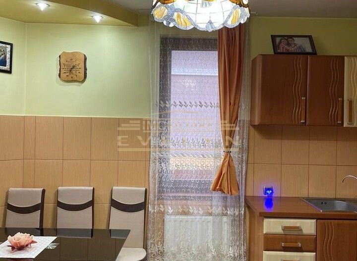 Vila de vanzare D+P+1 220 mp cu teren 300 mp, pret 285000 euro negociabil ! - Poză 6