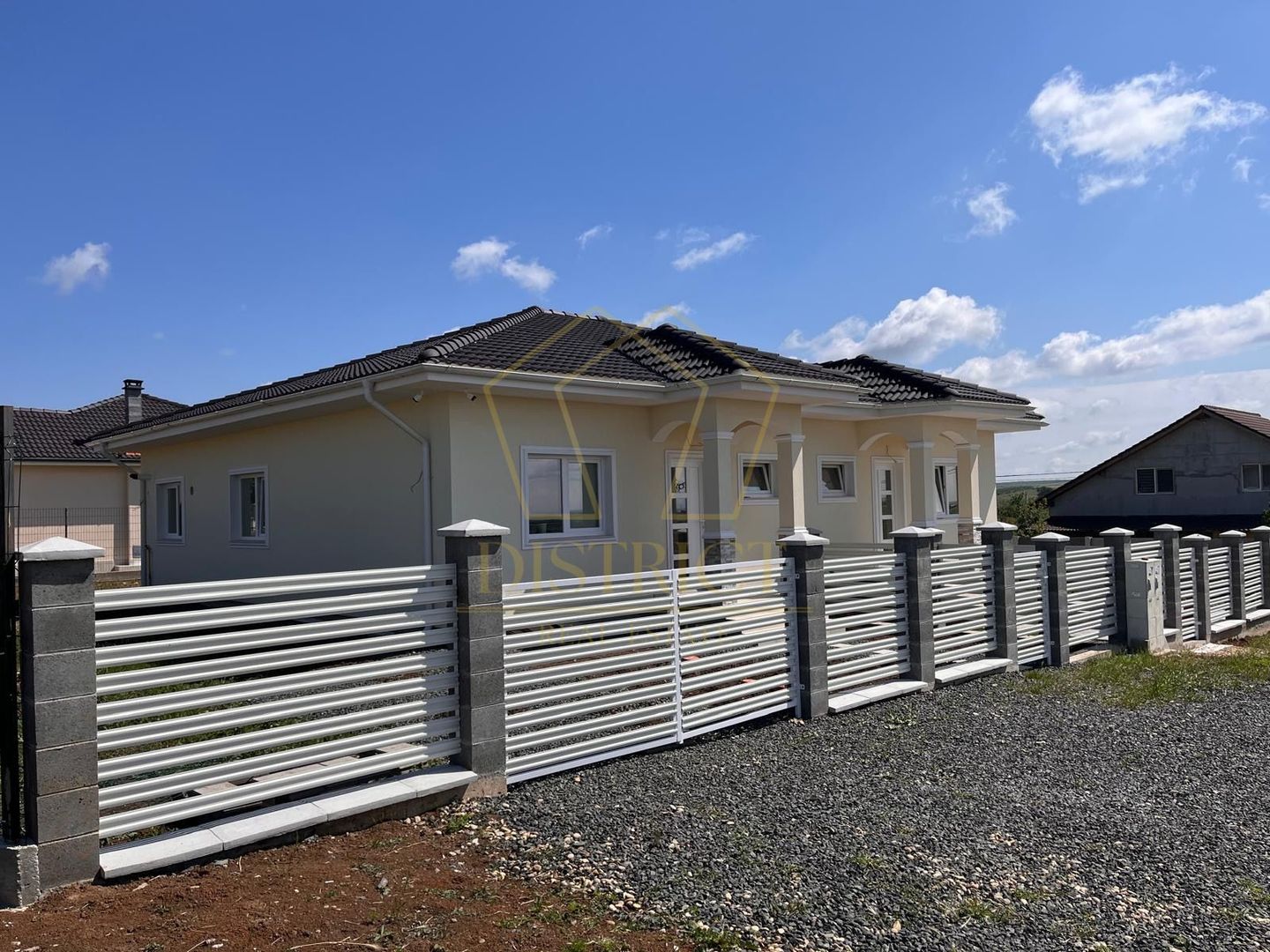 Duplex cu 3 camere si 2 bai | Bucovăț - Poză 2