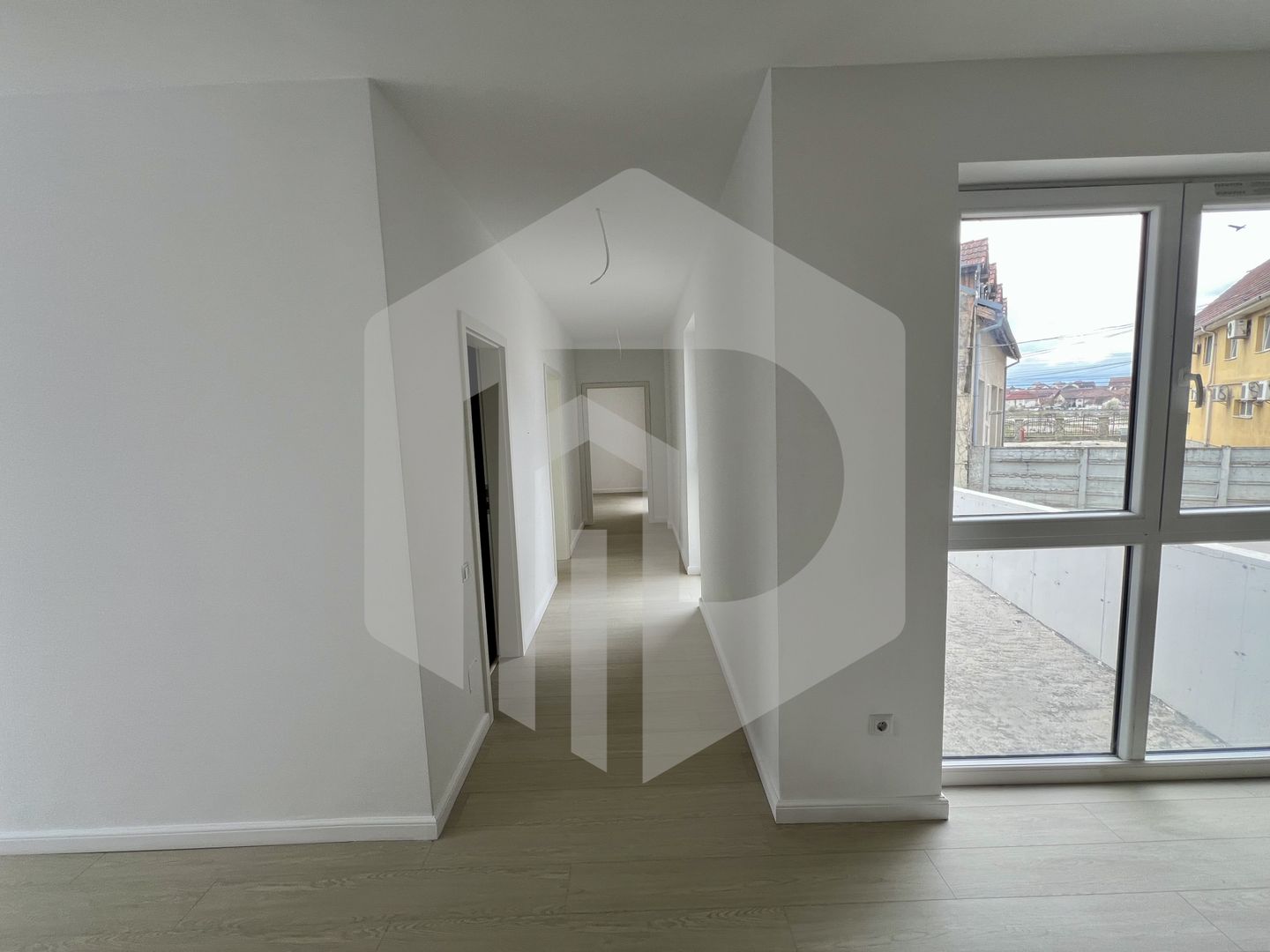 Apartament/ spatiu comercial in zona Kogalniceanu- Parter- La cheie - Poză 7