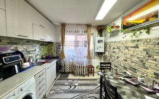 Apartament de vanzare 3 camere | Parter | Zona Micro 16 - Poză 11