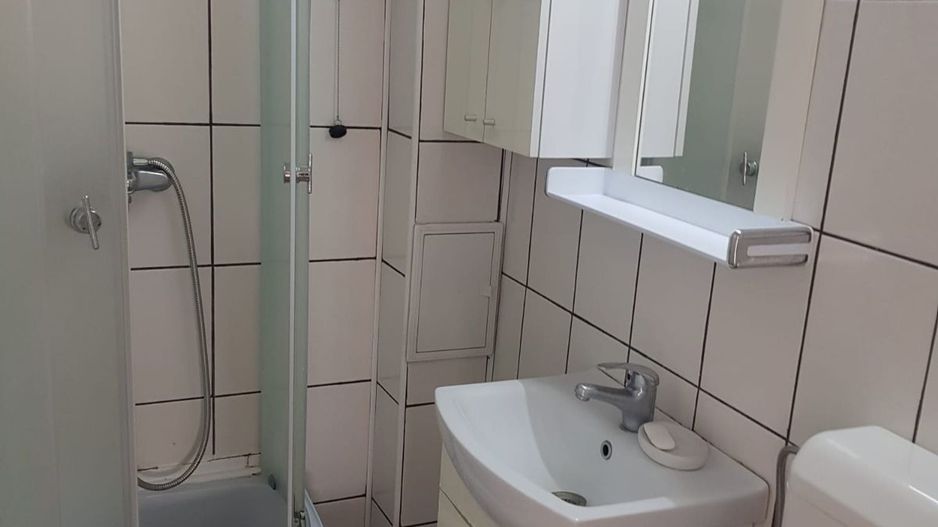 apartament cu 2 camere - Poză 8