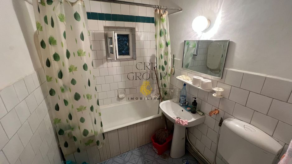 Apartament cu 3 camere | Etaj 3/3 | 80 mp | 2 Stejari | CEC - Poză 3