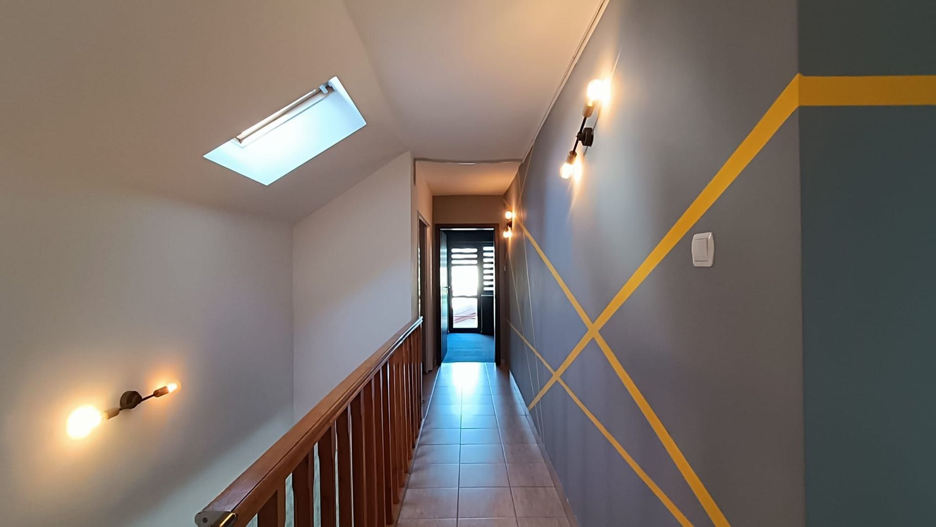 Spatiu de birou la casa cu curte si parcari - Poză 6