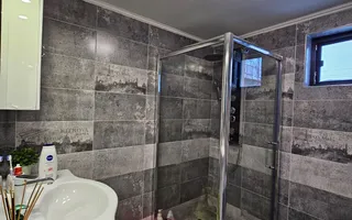 Casă / Vilă cu 5 camere de vânzare în Craiova - Poză 28