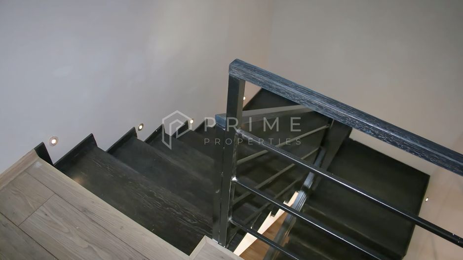 Casă tip duplex complet amenajată si mobilată | șemineu și garaj | - Poză 6