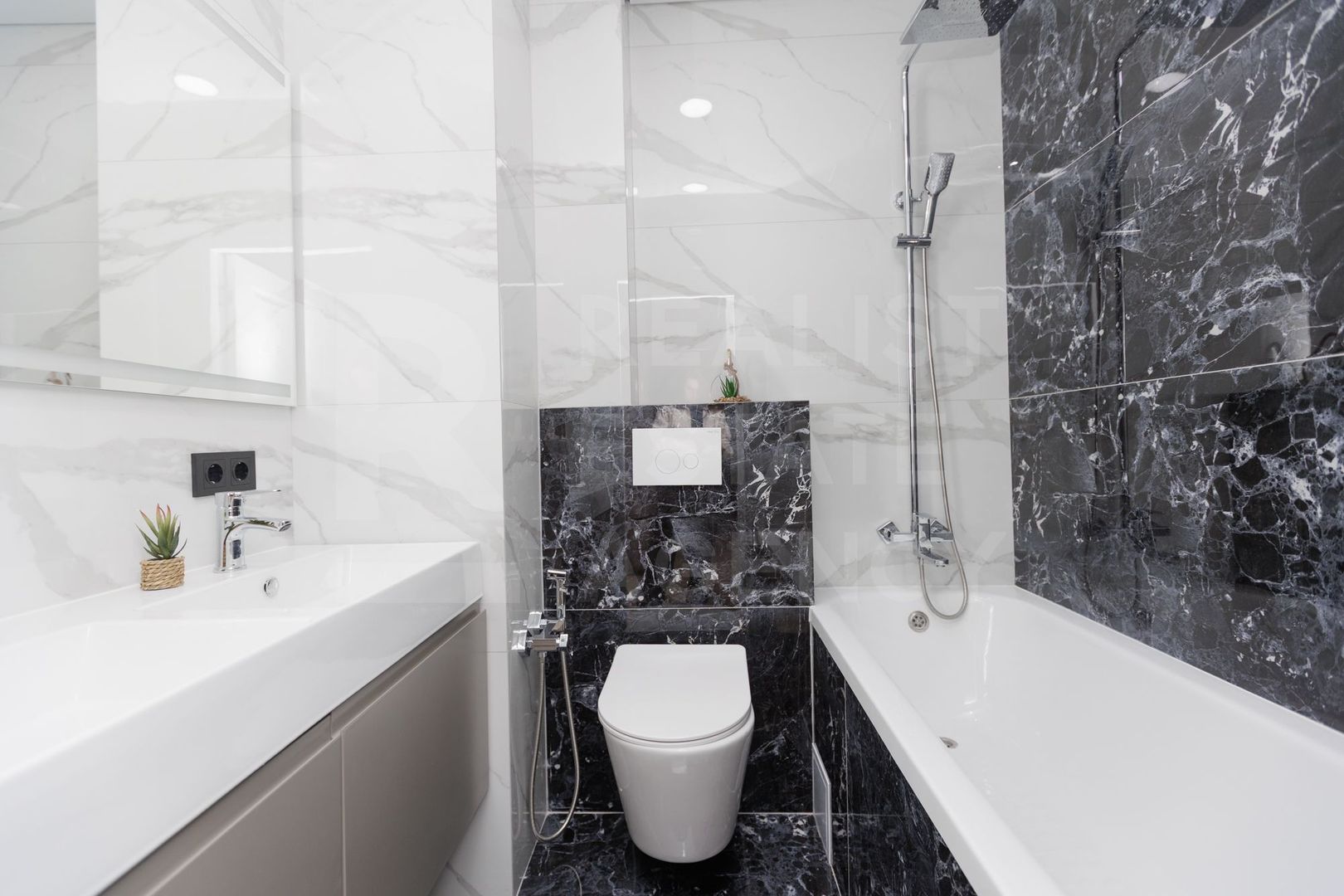 Vânzare, apartament, 3 camere, str. Vasile Lupu, Buiucani - Poză 11