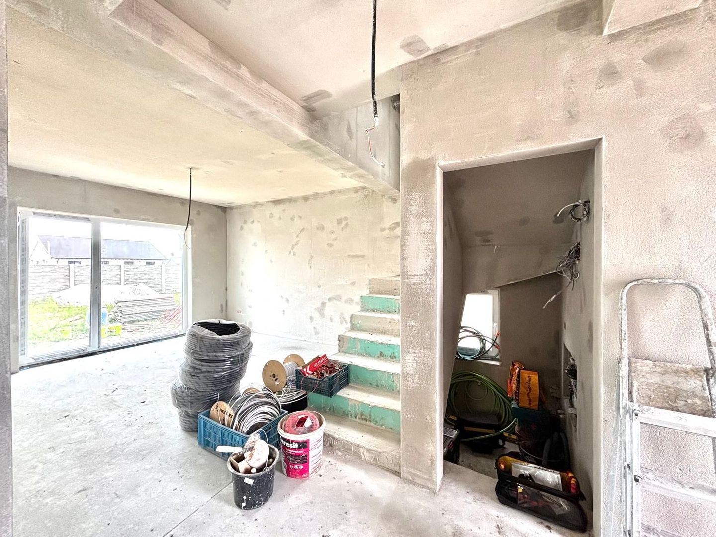 Casa individuala cu arhitectura deosebita, 170 000 Euro -  Sacalaz - Poză 2