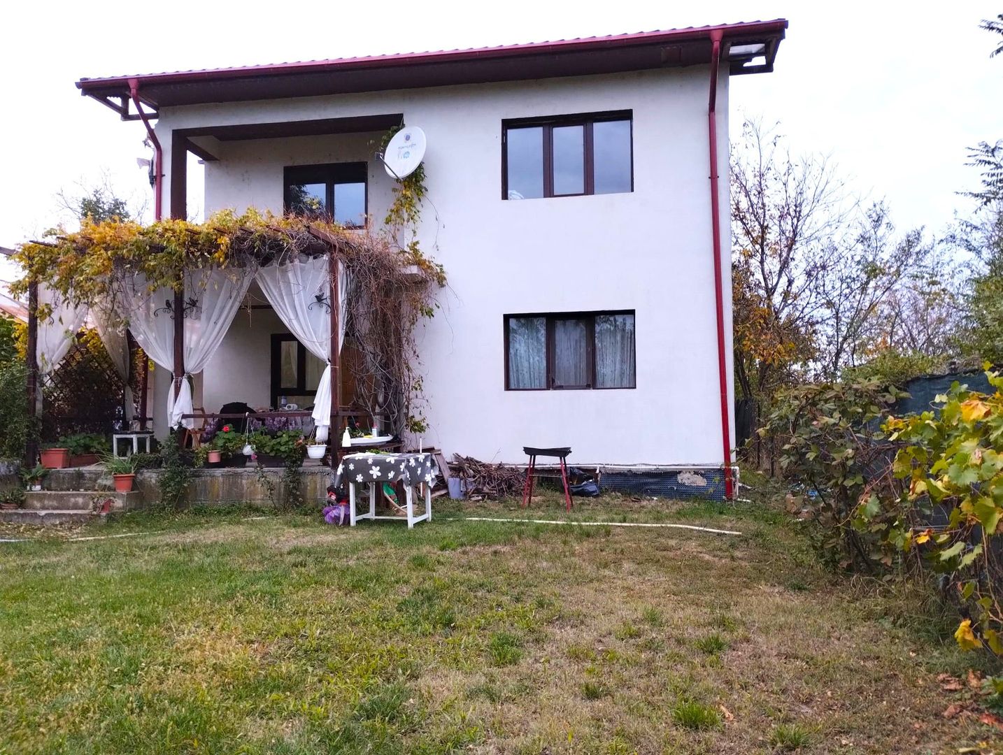 Vilă individuală 6 camere, teren 903 mp ! - Poză 2