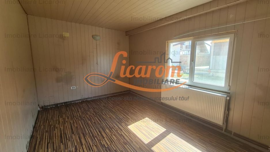 Proprietate in Cristian cu trei constructii+o fundatie,450000euro - Poză 28