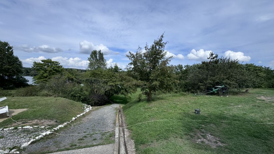 Hotel 20 camere Delta Dunarii 50 m deschidere teren 6000 mp acces auto - Poză 54