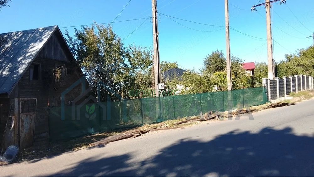 Teren 500 mp cu cabană în Paun - Poză 1