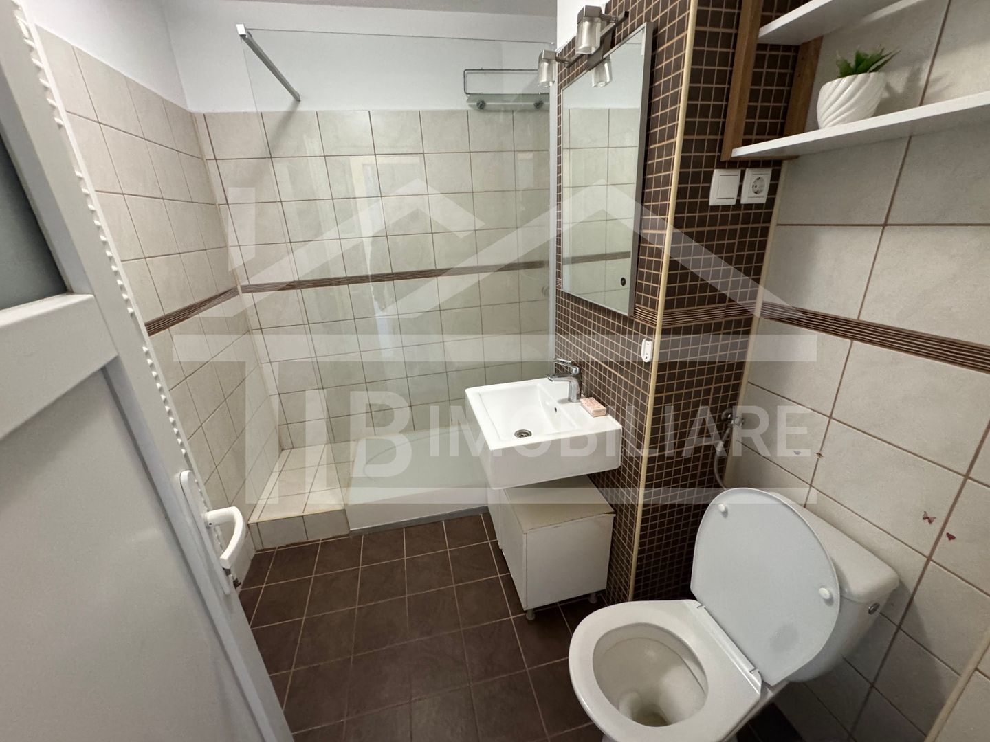 Aparatament cu 4 camere, 76mp, Zona UMFST - Poză 4