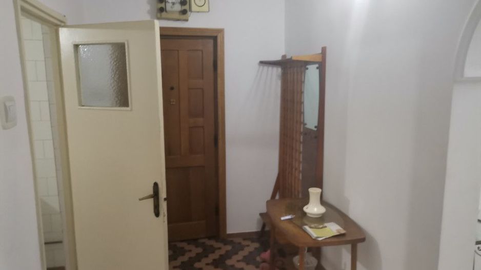 Inchiriere apartament 3 camere, Trivale - Poză 2