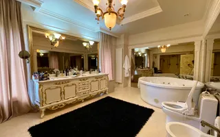 Impressive Villa *1500 SQM usable* 2613 SQM land / Open to the lake - Poză 23
