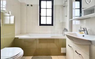 Spațiu, lumină și liniște – 2 Camere în zona Ronat - Poză 7