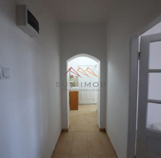 Garsoniera, zona centrala, 40 mp, recent renovata, Campina, Prahova - Poză 7