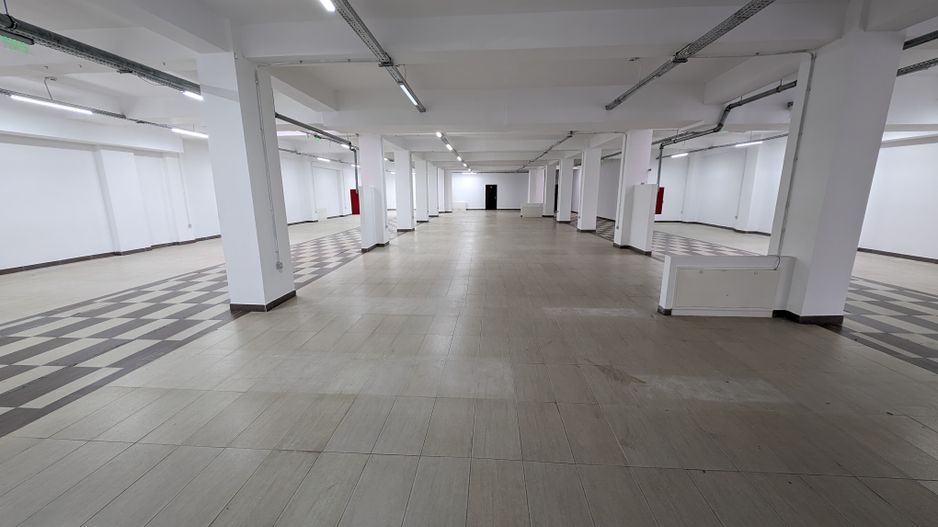 Spatiu comercial 800 mp -zona C. Brancoveanu - Poză 2