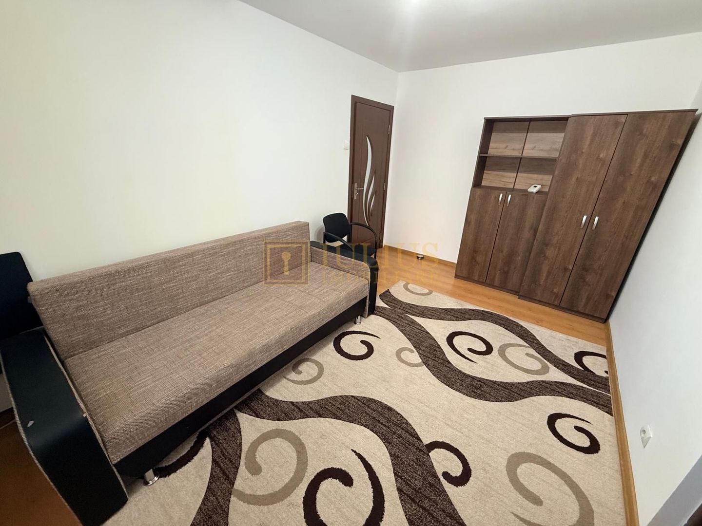 2 camere| vis a vis de Spitalul Judetean| centrala proprie| - Poză 4