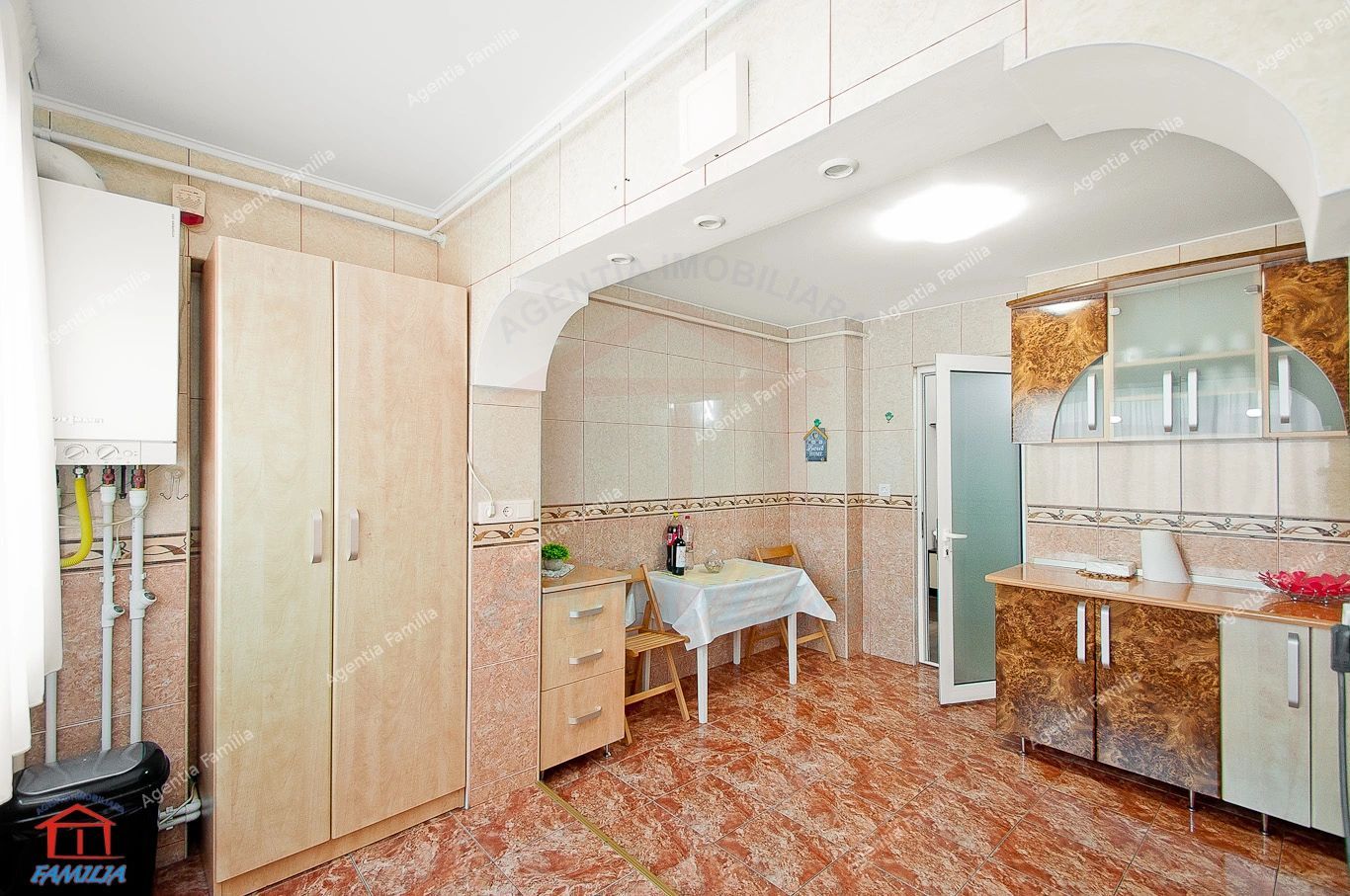 De închiriat apartament 3 camere, Micro 21 - Poză 15
