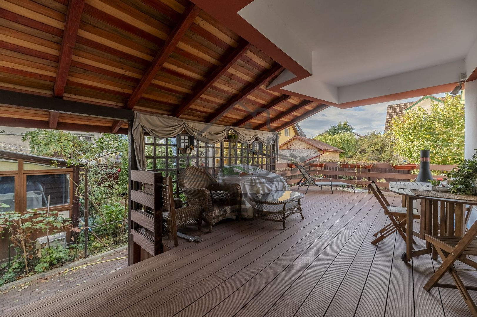 De Vânzare Vila Superba la liziera parcului Sub Arini - Poză 1