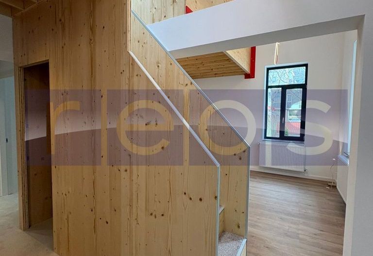 VANZARE CASUTA INTERBELICA RENOVATA DESIGN CONTEMPORAN 107MP MOSILOR FOISOR - Poză 3