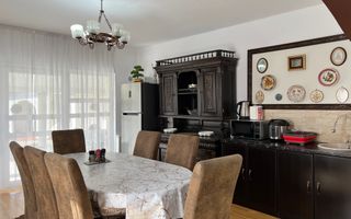 Case cu 7 camere, curte proprie + spălătorie, în Sighetu Marmației - Poză 8