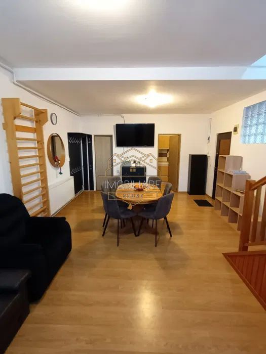 Apartament cu 3 camere, cu 2 etaje în Centru - Poză 4