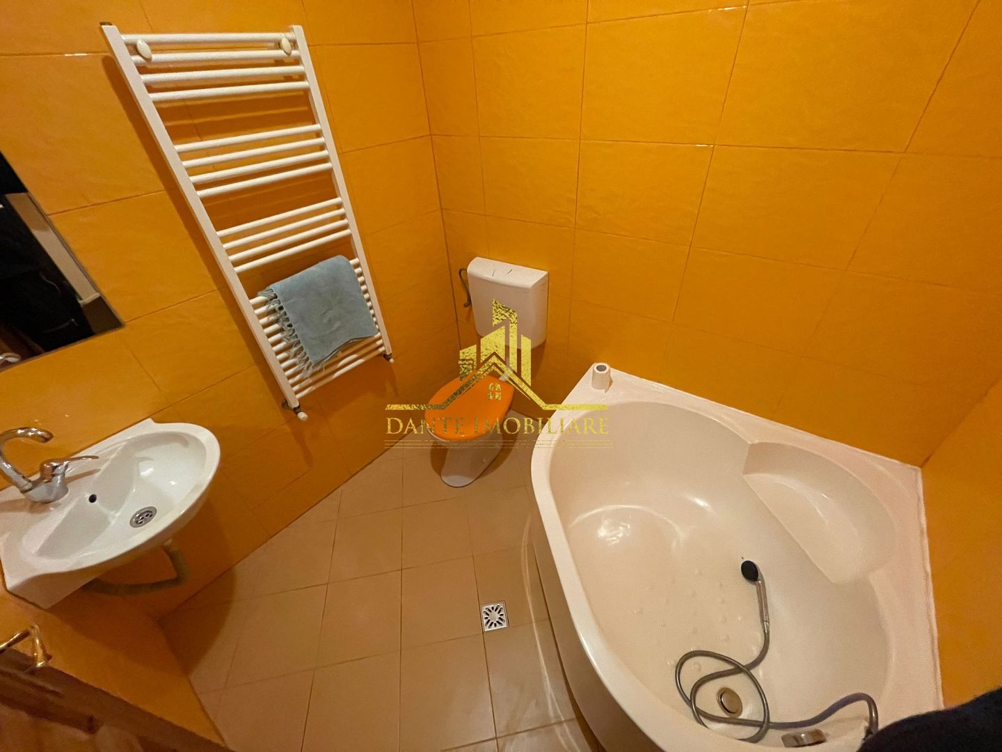 2 camere, semidecomandat, mobilat modern, ULTRACENTRAL, zona Motilor - Poză 4