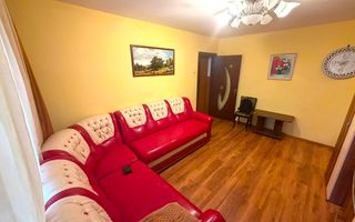 Apartament cu 3 camere - Craiovita Noua - etaj intermediar - Poză 2