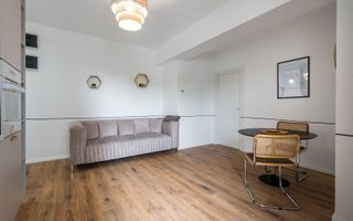 Inchiriere apartament 3 camere | Sisesti - Poză 9