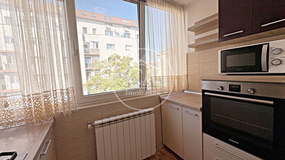 Apartament cu 3 camere de închiriat în zona Rogerius, Oradea - Poză 11