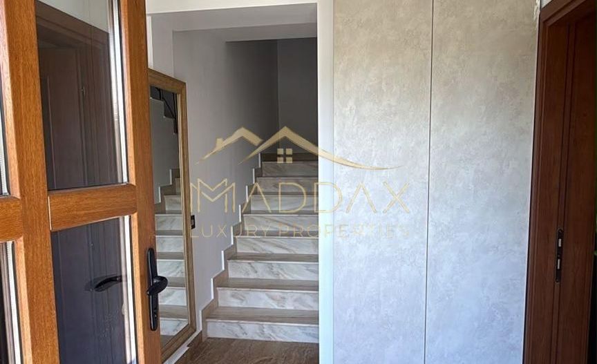 Casă Gata de Mutat | 180 mp Utili, 4 Camere, Mansardă și Garaj pentru Familia Ta - Poză 13