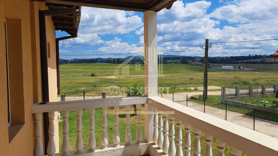 VILA 8 CAMERE, TEREN 1500 MP, BUGHEA DE SUS, ARGES - Poză 18