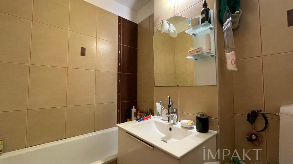 Apartament de vanzare cu 3 camere, in Dambul Rotund! - Poză 8