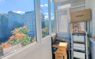 Decomandat, la cateva minute de parc si metrou - Poză 10