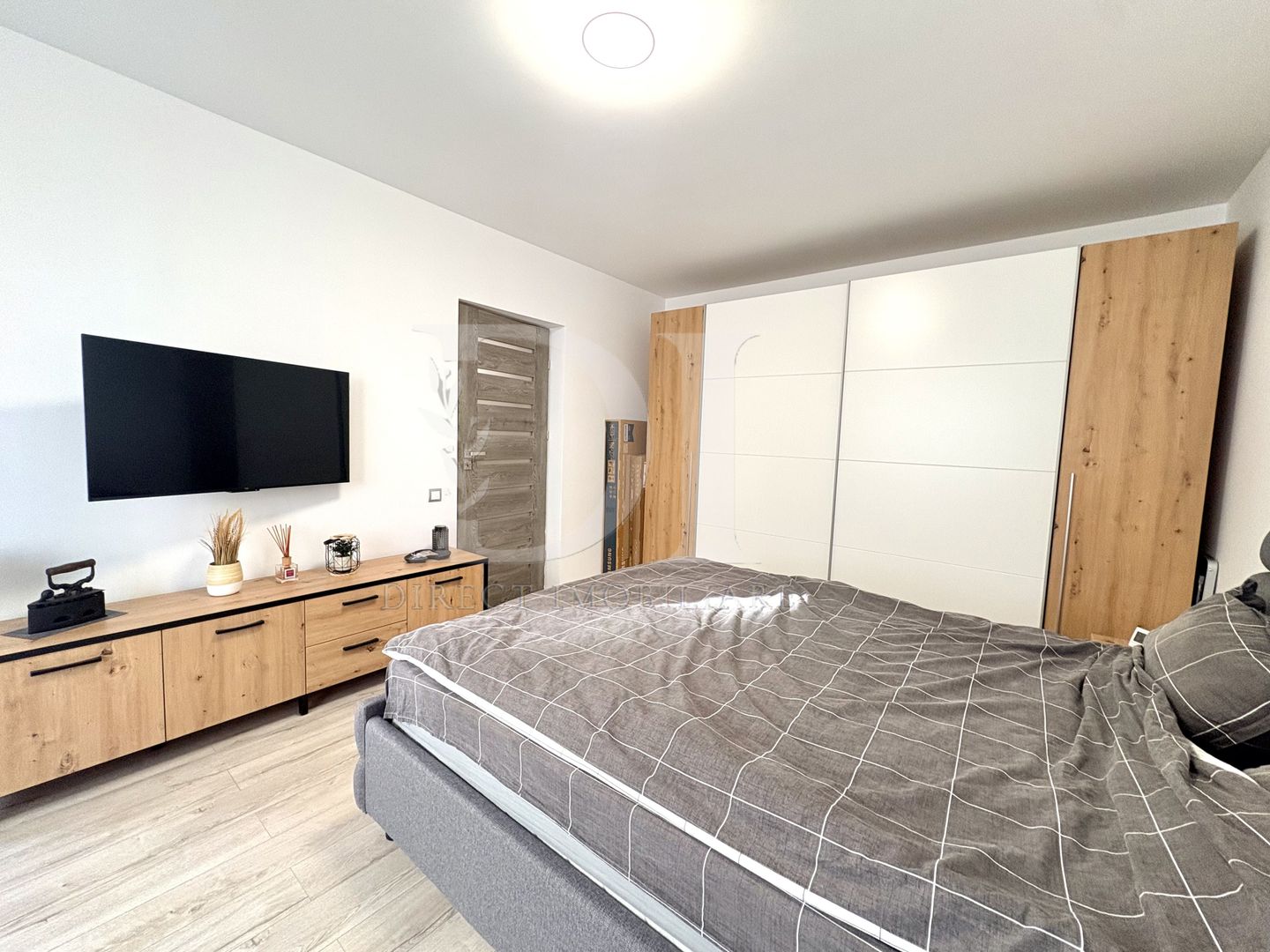 Apartament cu 2 camere-Zona Eroilor Floresti - Poză 6