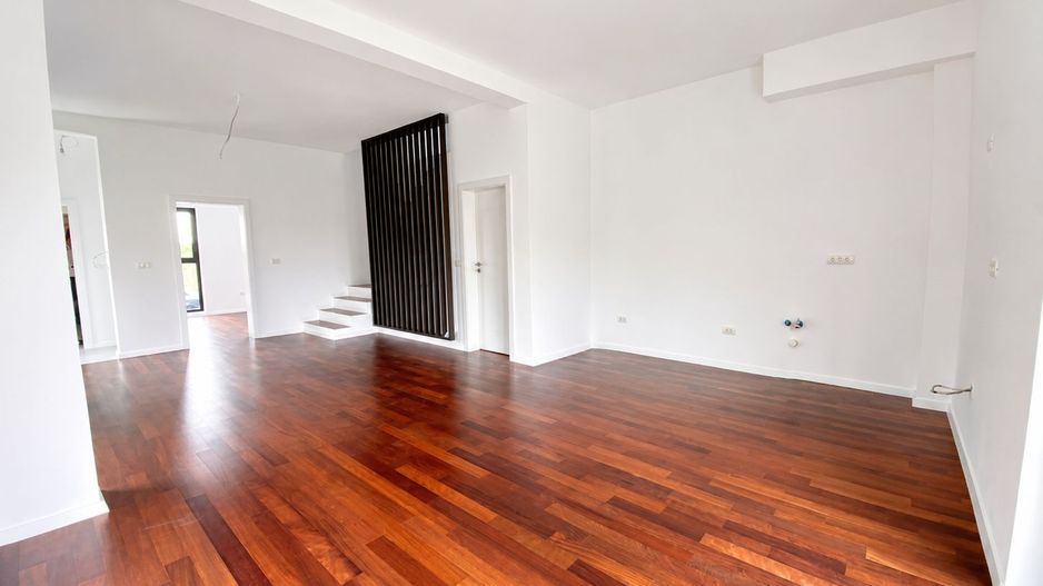 COMISION 0%, Duplex 5 Camere, Despartit Camera Tehnica, 125mp, SACALAZ - Poză 2