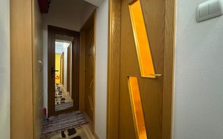 Apartament cu 3 camere decomandate, etaj 2, Centru - Poză 5