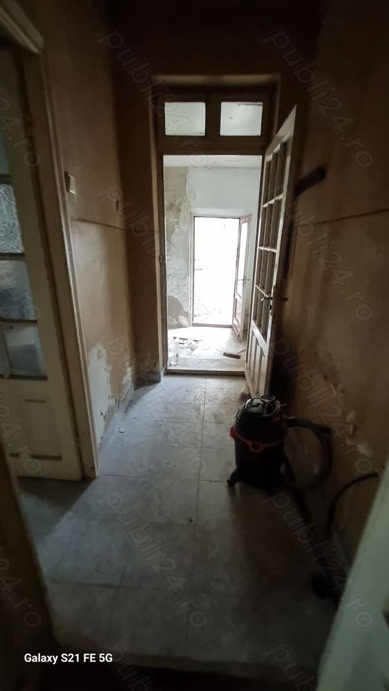 Ag BRASADAS vinde casă cu 2 apart. Calea Călărașilor Coposu. - Poză 10