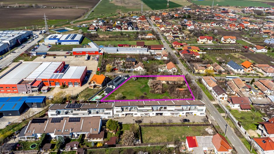 Teren de 2.782 mp. Perfect pentru parcelare și construcție de case - Poză 3