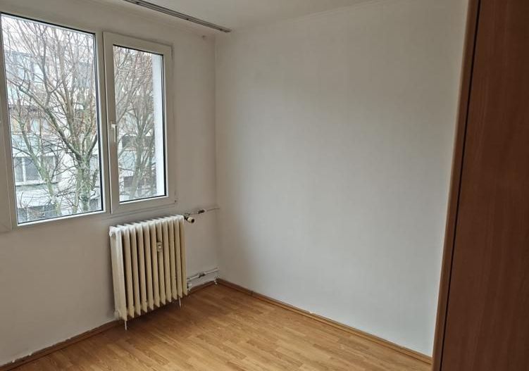 Apartament 3 camere la 7 minute Metrou Sudului, Piața Străduintei - Poză 4
